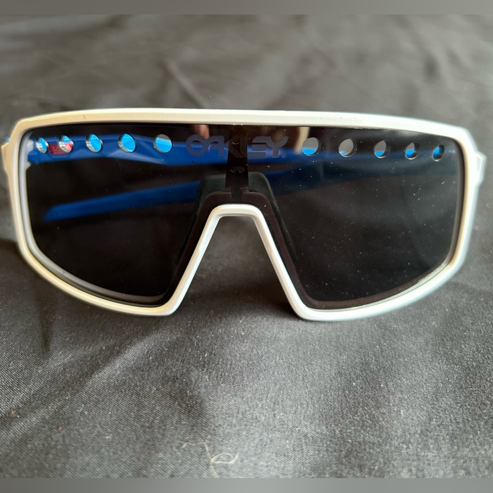 Oakley Sutro Eyeshade Heritage Collection